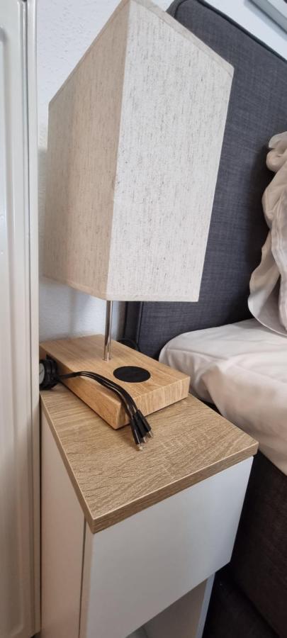 Federnest - Luxus-Studio - Kingsize Boxspringbett - Home-Office Mit Monitor Und Drucker - 11 Min Hbf Duisburg Exteriör bild