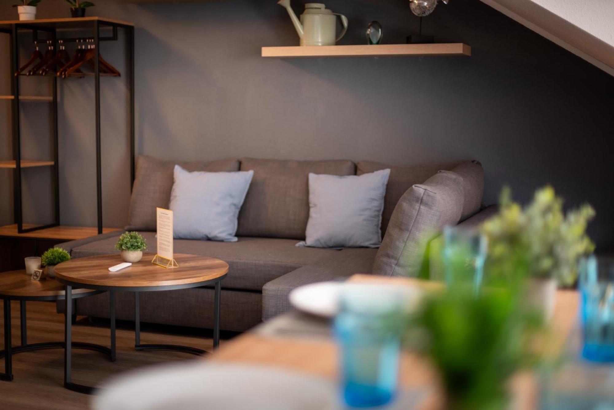Federnest - Luxus-Studio - Kingsize Boxspringbett - Home-Office Mit Monitor Und Drucker - 11 Min Hbf Duisburg Exteriör bild